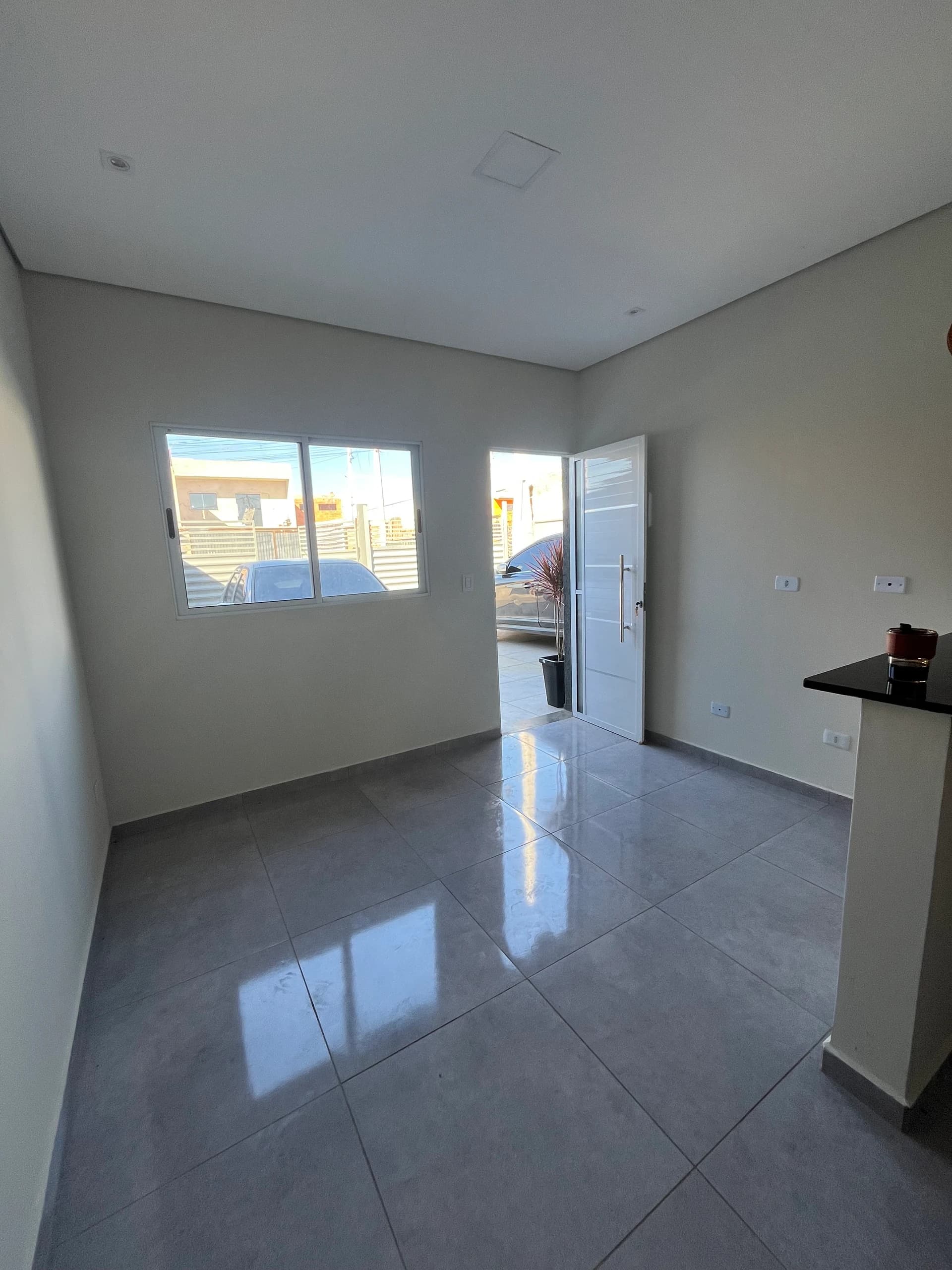 Casa geminada com suíte no bairro Parque Vista Bárbara em Sorocaba 
